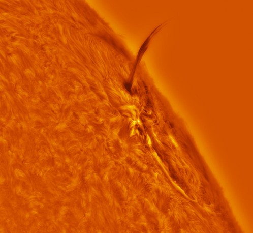 ./bilder/Coloured_Eruptive_Prominence_Stuart_Green-fe55a6c83210d3f3.jpg